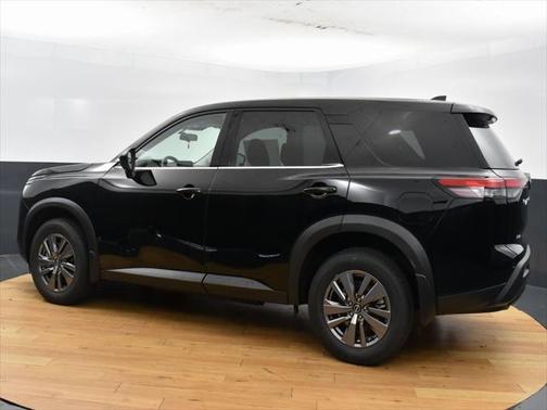 2025 Nissan Pathfinder S 4WD