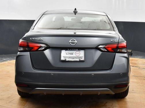 2021 Nissan Versa 1.6 SV