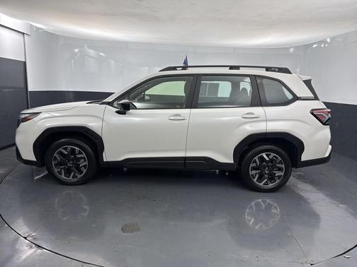 2025 Subaru Forester Base