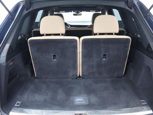 2021 Audi Q7 45 Premium Plus