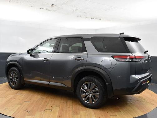 2025 Nissan Pathfinder S 4WD