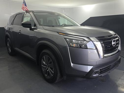 2025 Nissan Pathfinder S 4WD