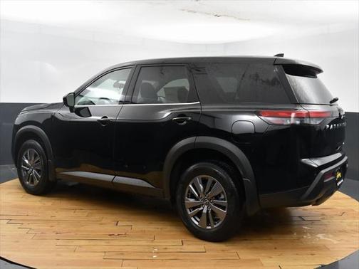 2025 Nissan Pathfinder S 4WD