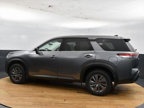 2025 Nissan Pathfinder S 4WD