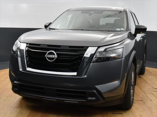 2025 Nissan Pathfinder S 4WD