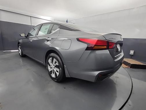 2025 Nissan Altima S FWD