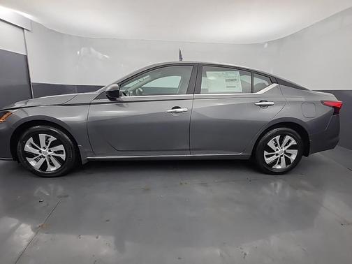 2025 Nissan Altima S FWD