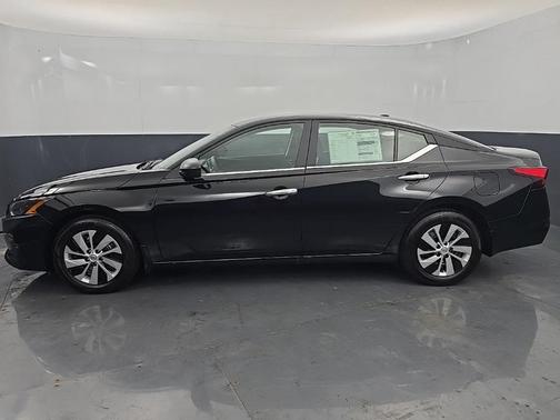 2025 Nissan Altima S FWD