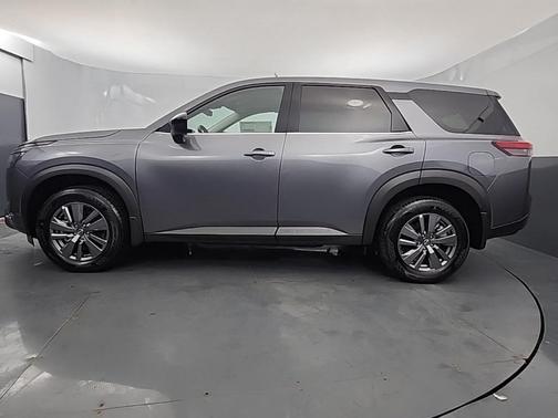 2025 Nissan Pathfinder S