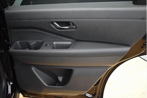 2025 Nissan Pathfinder S 4WD