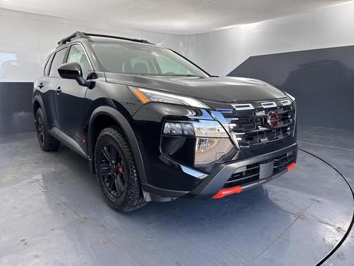 2025 Nissan Rogue Rock Creek