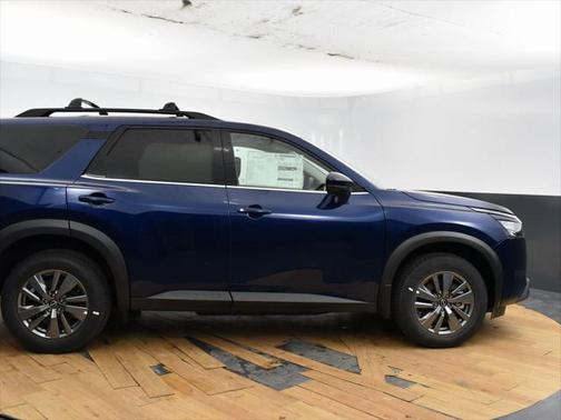 2025 Nissan Pathfinder SV 4WD