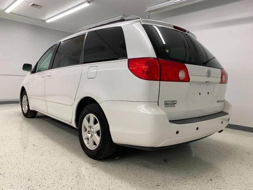 2008 Toyota Sienna XLE