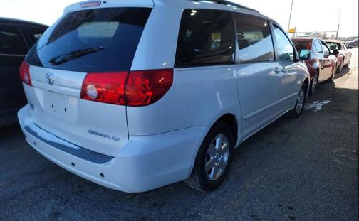 2008 Toyota Sienna XLE