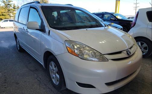 2008 Toyota Sienna XLE