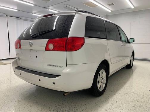 2008 Toyota Sienna XLE