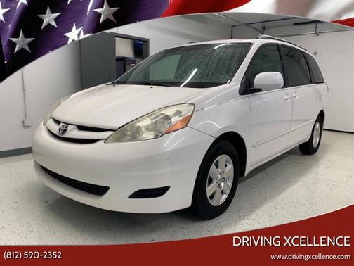 2008 Toyota Sienna XLE