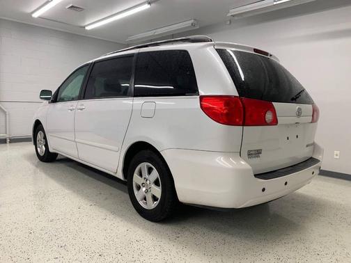 2008 Toyota Sienna XLE