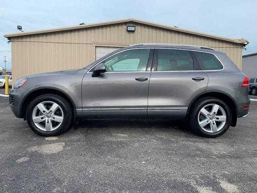 2011 Volkswagen Touareg TDI Lux