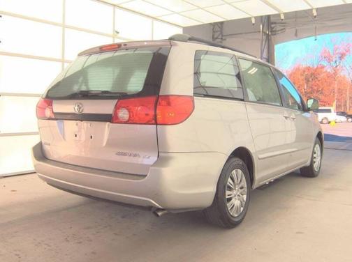 2008 Toyota Sienna LE
