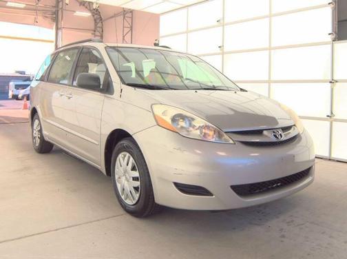 2008 Toyota Sienna LE