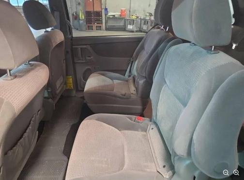 2009 Toyota Sienna LE