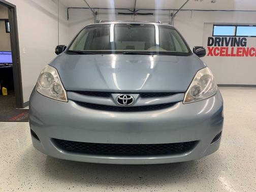 2008 Toyota Sienna LE