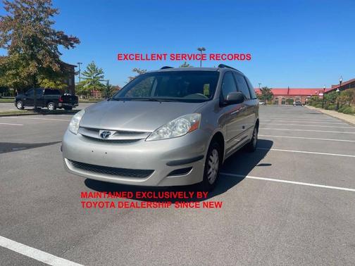 2010 Toyota Sienna LE