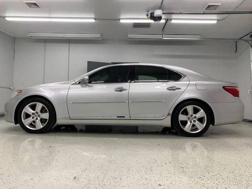 2010 Lexus LS 460 Base