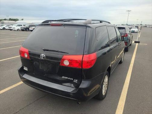 2008 Toyota Sienna LE