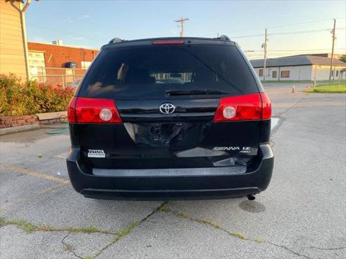 2008 Toyota Sienna LE