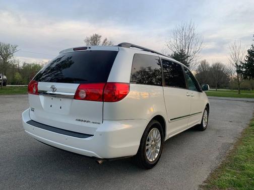 2008 Toyota Sienna XLE Limited