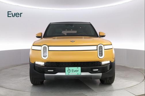 2023 Rivian R1S Adventure