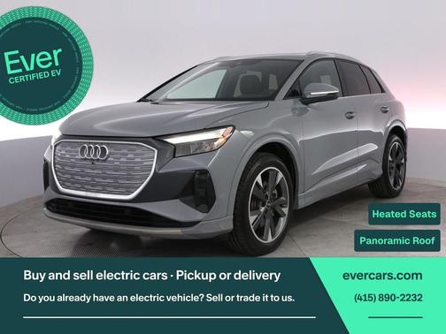2022 Audi e-tron Premium Plus
