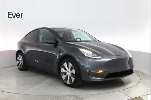 2022 Tesla Model Y Long Range Dual Motor All-Wheel Drive
