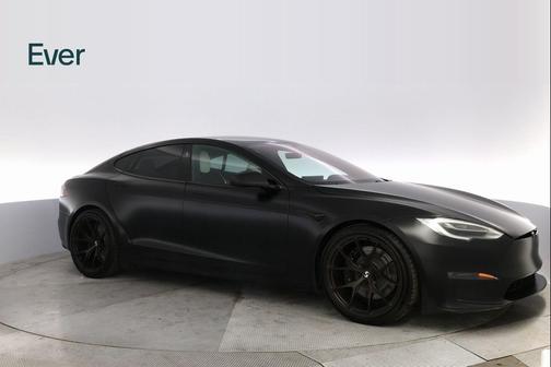 2022 Tesla Model S Plaid