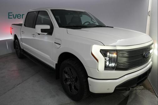 2022 Ford F-150 Lightning LARIAT