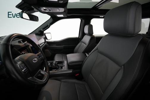 2022 Ford F-150 Lightning LARIAT