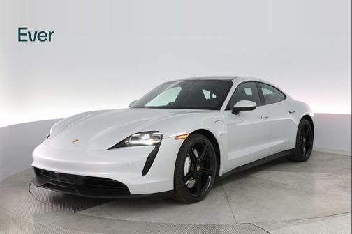 2022 Porsche Taycan Base