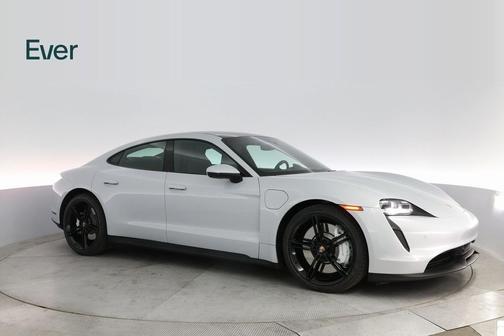 2022 Porsche Taycan Base