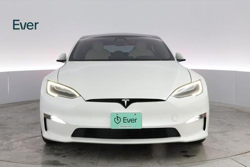 2022 Tesla Model S Base