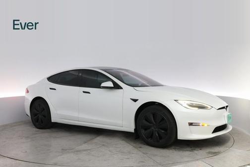 2022 Tesla Model S Base