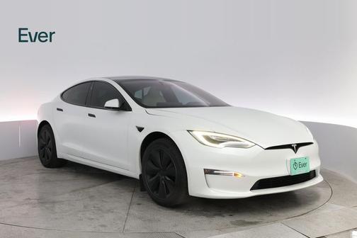 2022 Tesla Model S Base