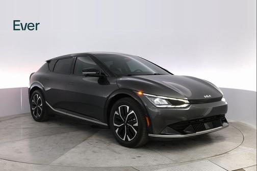 2022 Kia EV6 Wind