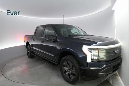 2022 Ford F-150 Lightning LARIAT