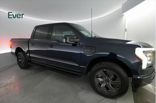 2022 Ford F-150 Lightning LARIAT