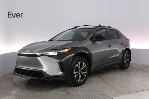 2025 Toyota bZ4X XLE