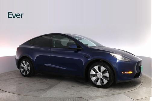 2022 Tesla Model Y Long Range Dual Motor All-Wheel Drive