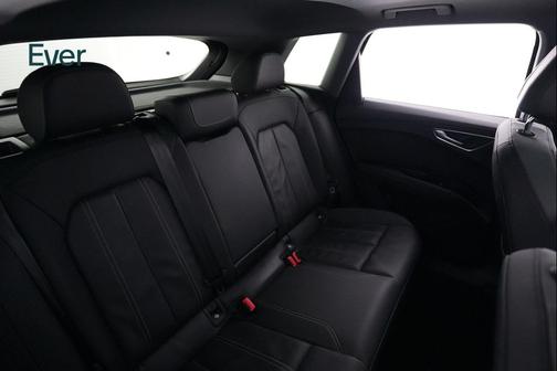 2023 Audi Q4 e-tron Premium Plus 40 RWD