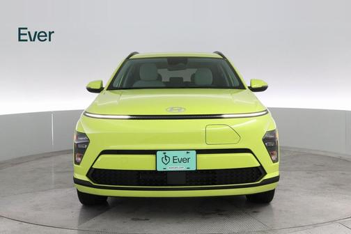 2025 Hyundai KONA EV SEL
